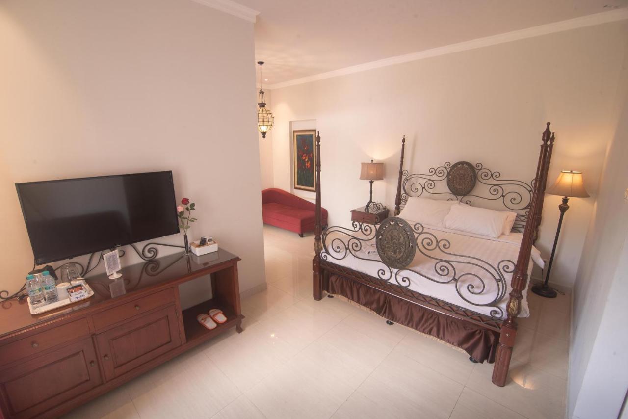 Front One Boutique Baluran Malang Otel Dış mekan fotoğraf