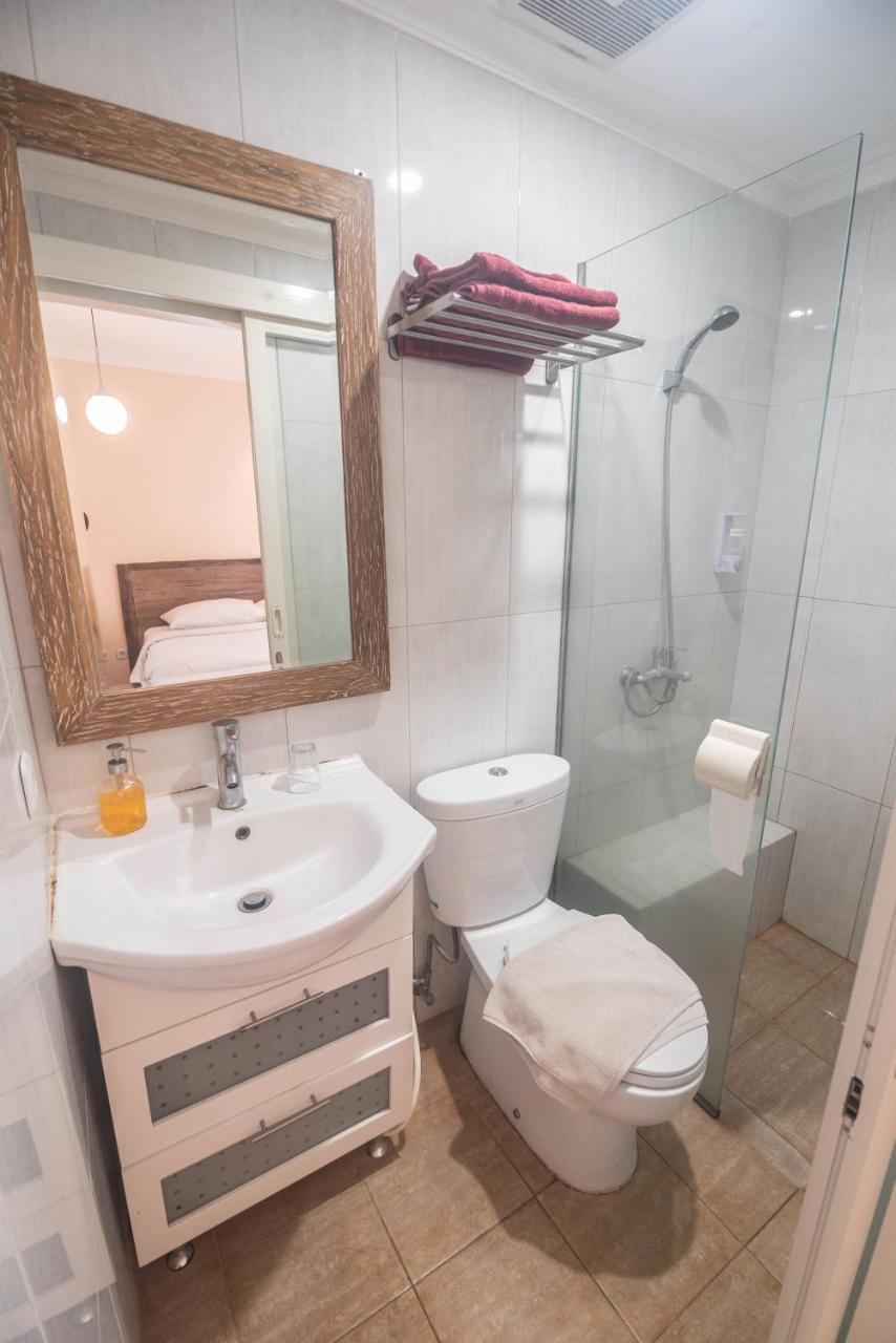 Front One Boutique Baluran Malang Otel Dış mekan fotoğraf