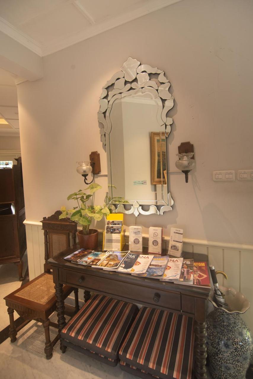 Front One Boutique Baluran Malang Otel Dış mekan fotoğraf