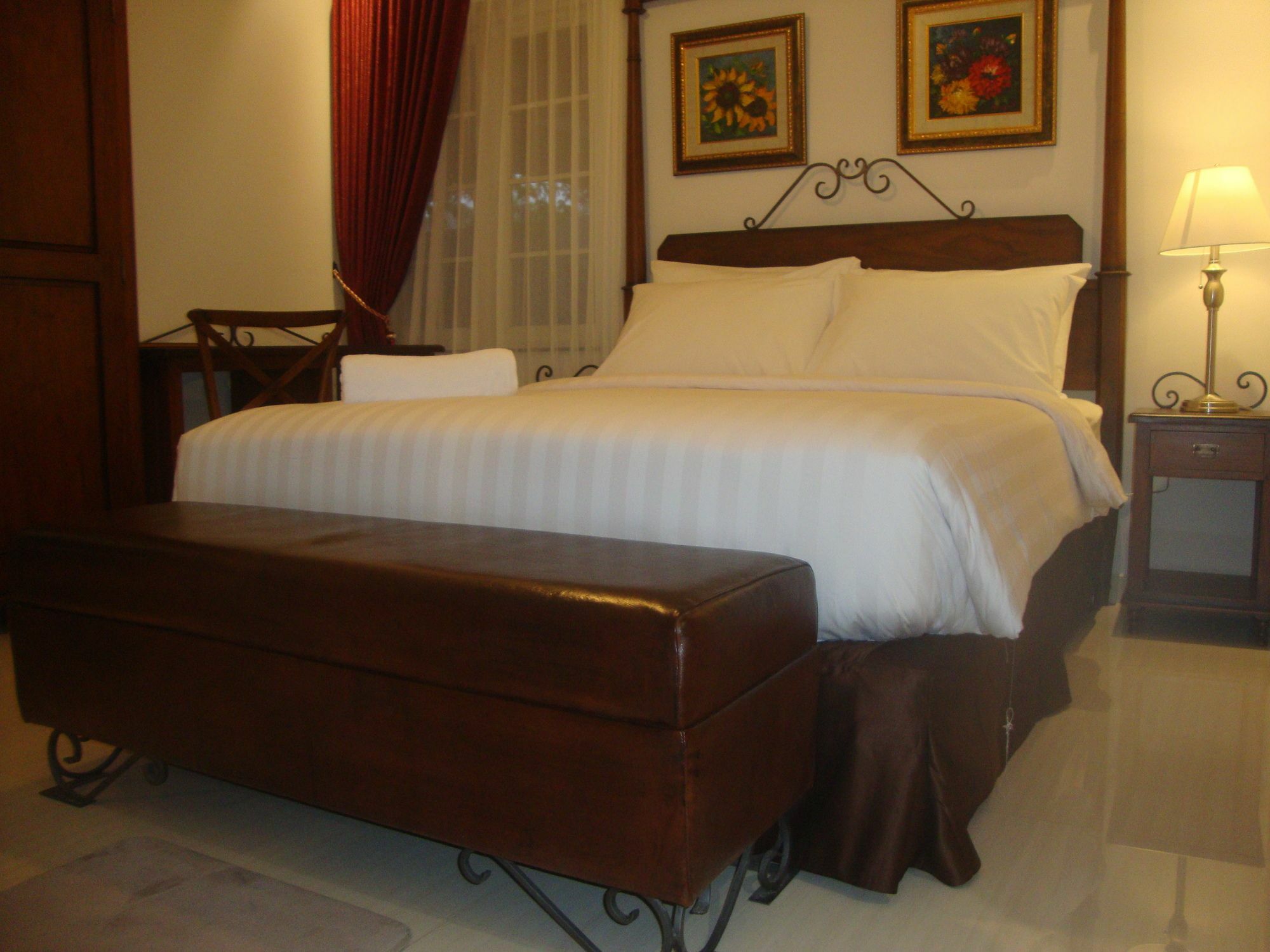 Front One Boutique Baluran Malang Otel Dış mekan fotoğraf