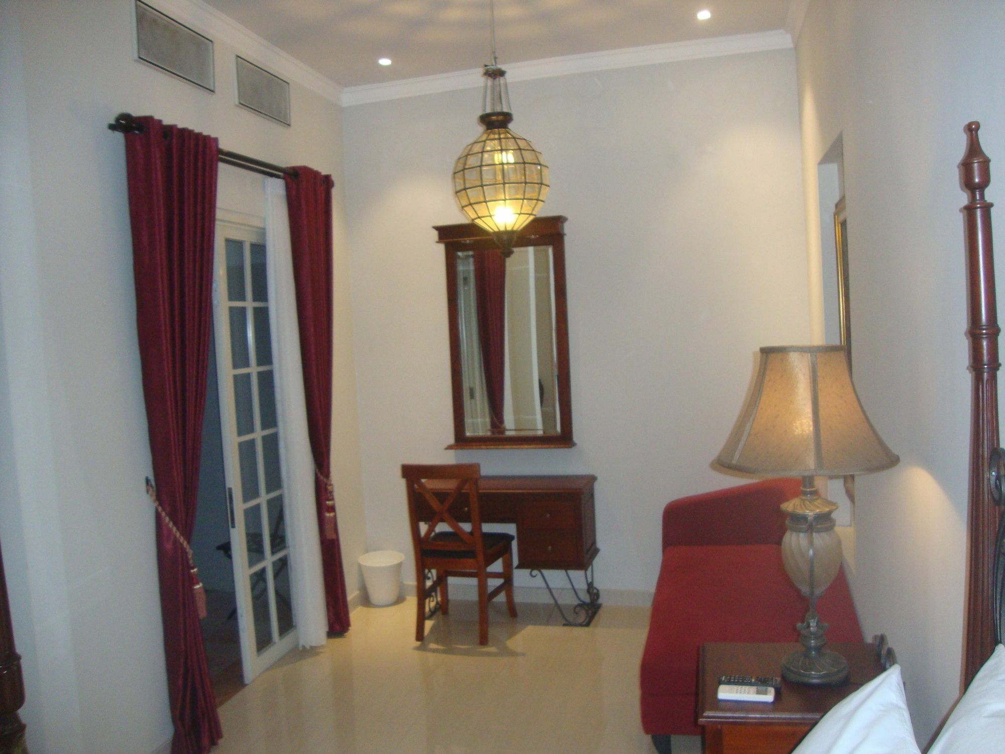 Front One Boutique Baluran Malang Otel Dış mekan fotoğraf